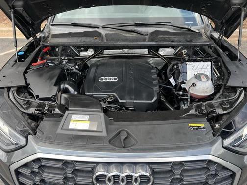 2022 Audi Q5 45 S line Premium Plus