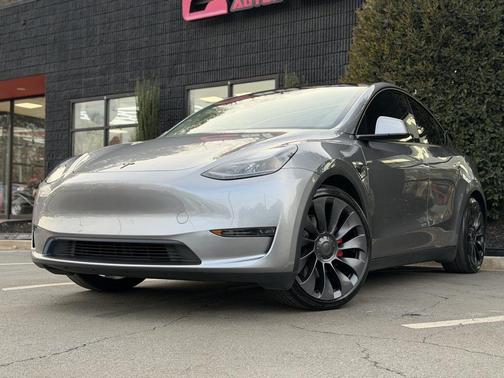 2024 Tesla Model Y Performance Dual Motor All-Wheel Drive