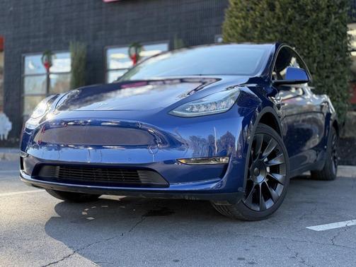 2022 Tesla Model Y Long Range Dual Motor All-Wheel Drive