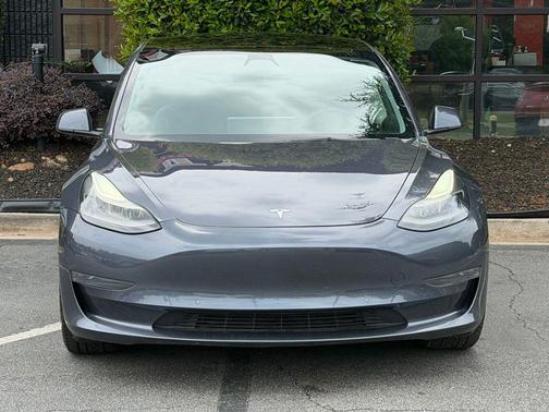 Midnight Silver Metallic 2022 Tesla Model 3 Standard Range