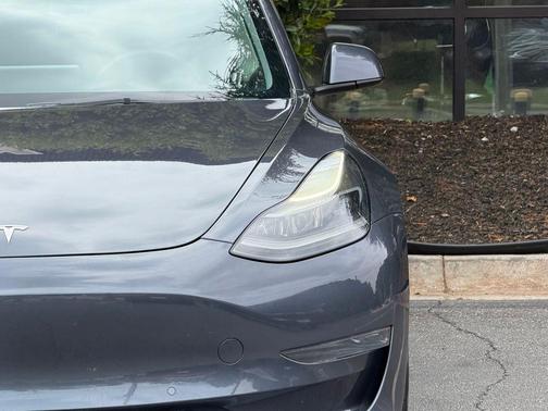 Midnight Silver Metallic 2022 Tesla Model 3 Standard Range