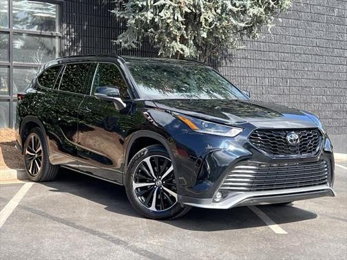 2022 Toyota Highlander XSE