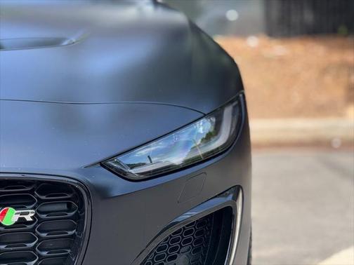 2022 Jaguar F-TYPE R AWD Automatic