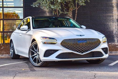 2022 Genesis G70 2.0T RWD