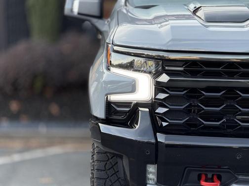 2025 Chevrolet Silverado 1500 ZR2