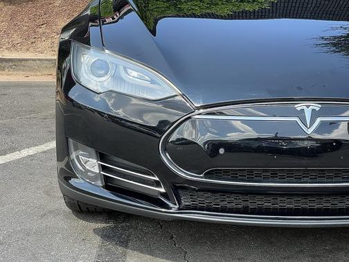 2014 Tesla Model S 