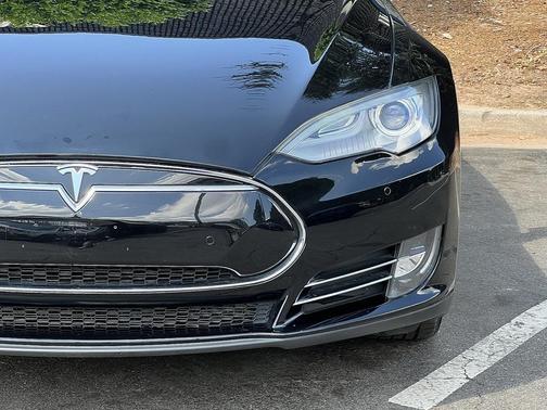 2014 Tesla Model S 