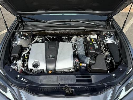2021 Lexus ES 350 Base