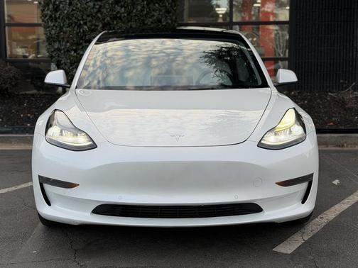 2022 Tesla Model 3 Standard Range