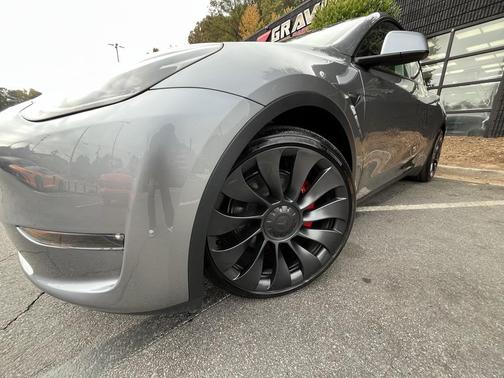 2025 Tesla Model Y Performance Dual Motor All-Wheel Drive