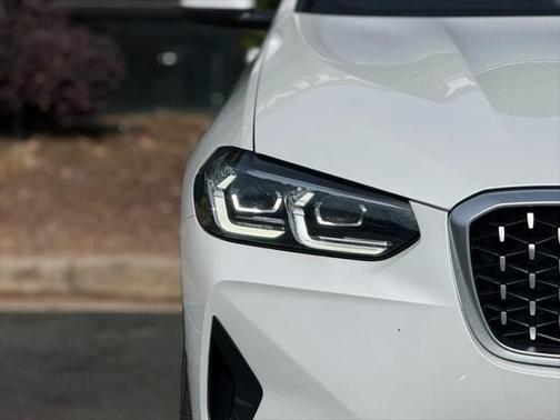 2024 BMW X4 xDrive30i