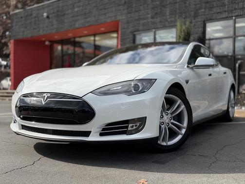 2015 Tesla Model S 70D