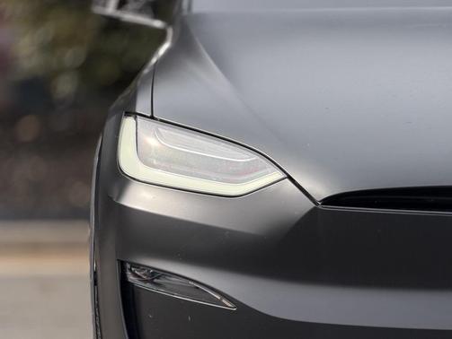 2022 Tesla Model X Dual Motor All-Wheel Drive