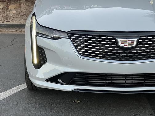 2025 Cadillac CT4 Luxury RWD