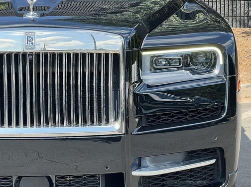 2019 Rolls-Royce Cullinan Base
