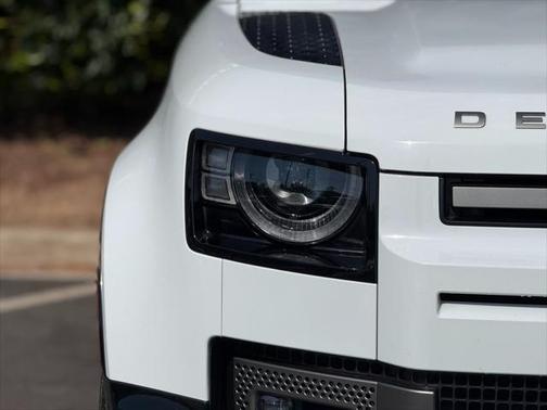 2021 Land Rover Defender 110 X-Dynamic SE
