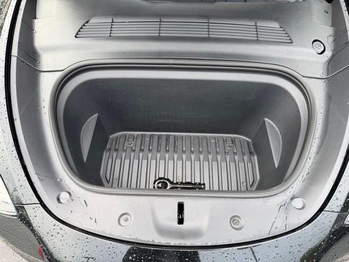 2023 Tesla Model Y Performance Dual Motor All-Wheel Drive