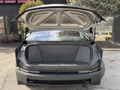 2024 Tesla Cybertruck Cyberbeast