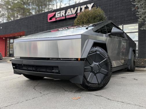 2024 Tesla Cybertruck Cyberbeast