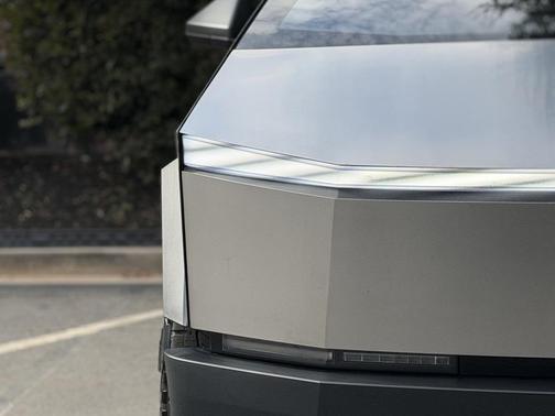 2024 Tesla Cybertruck Cyberbeast