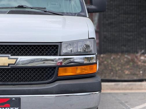 2025 Chevrolet Express 3500 RWD 3500 Extended Wheelbase LT