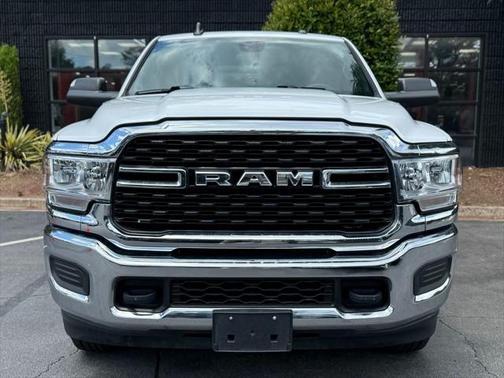 2022 RAM 2500 Big Horn Crew Cab 4x4 8' Box