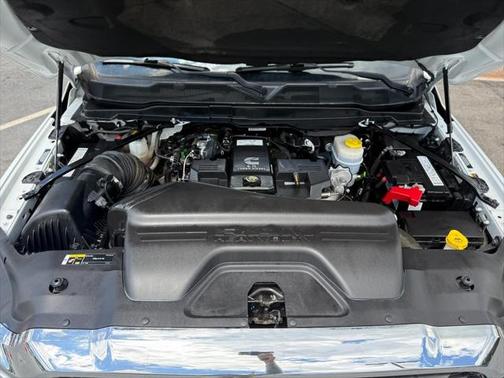 2022 RAM 2500 Big Horn Crew Cab 4x4 8' Box