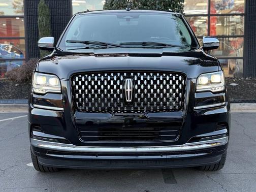 2022 Lincoln Navigator Black Label