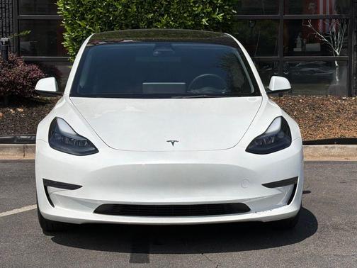 Pearl White Multi-Coat 2023 Tesla Model 3 Standard Range