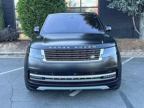 2023 Land Rover Range Rover P530 SE