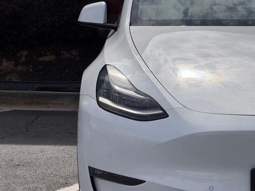 Pearl White Multi-Coat 2021 Tesla Model Y Long Range Dual Motor All-Wheel Drive