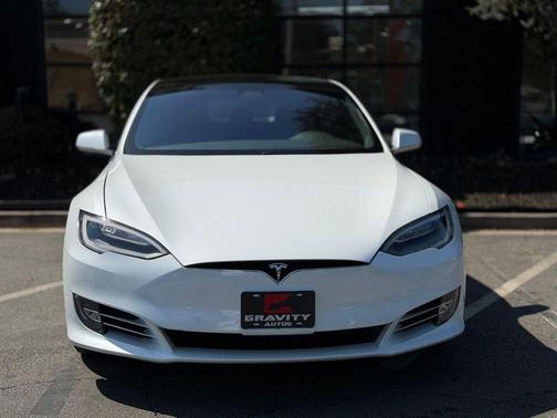 2020 Tesla Model S Long Range Plus