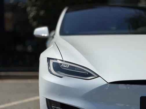 2020 Tesla Model S Long Range Plus