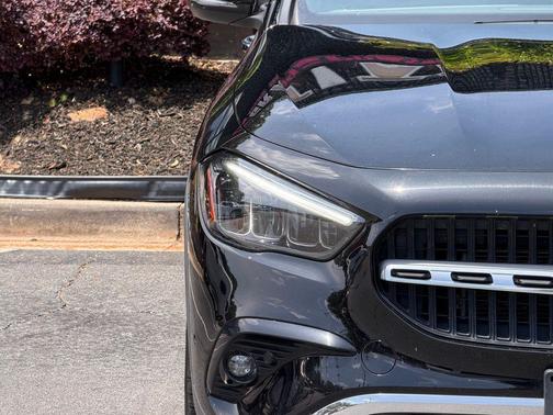 Night Black 2025 Mercedes-Benz GLA 250 4MATIC