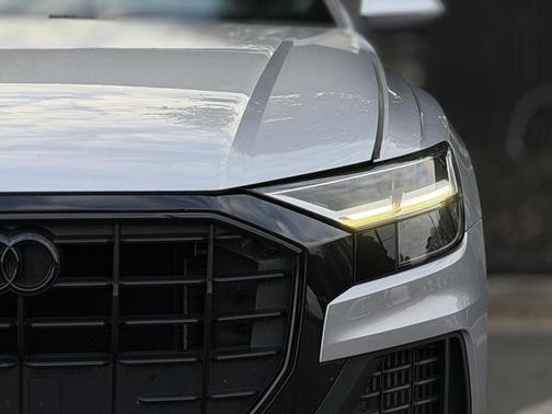 2021 Audi Q8 55 Premium