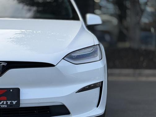2023 Tesla Model X 