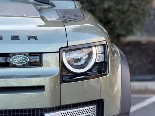 2020 Land Rover Defender 110 S