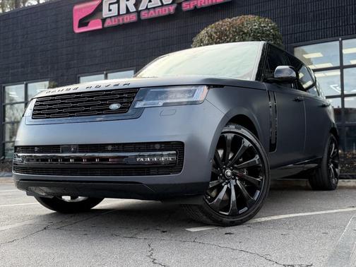 2025 Land Rover Range Rover P530 SE 7 Seat