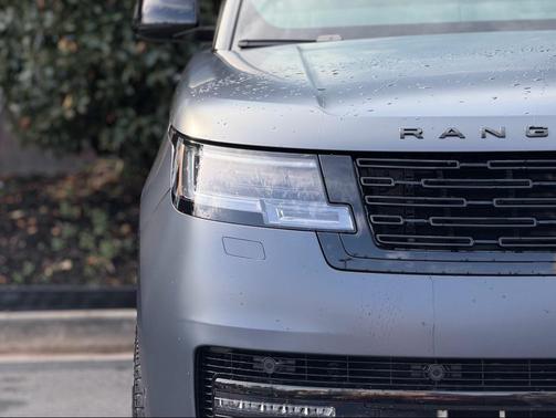 2025 Land Rover Range Rover P530 SE 7 Seat