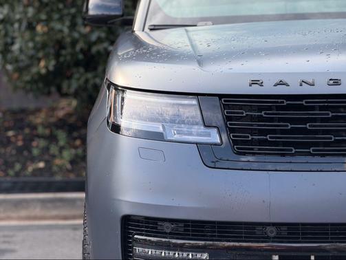 2025 Land Rover Range Rover P530 SE 7 Seat