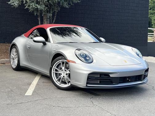 2025 Porsche 911 Carrera