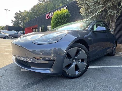 2022 Tesla Model 3 Long Range