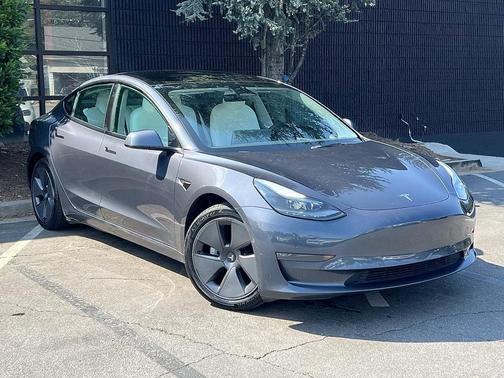 2022 Tesla Model 3 Long Range