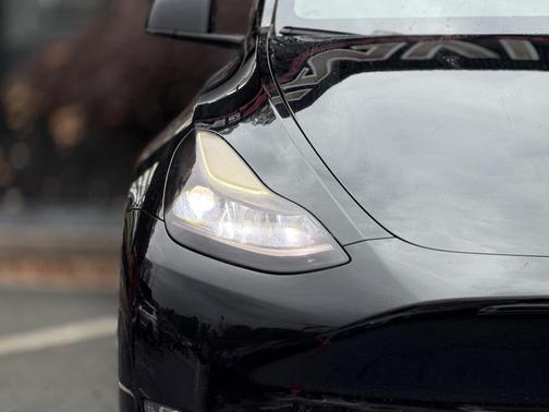 2023 Tesla Model Y Performance Dual Motor All-Wheel Drive