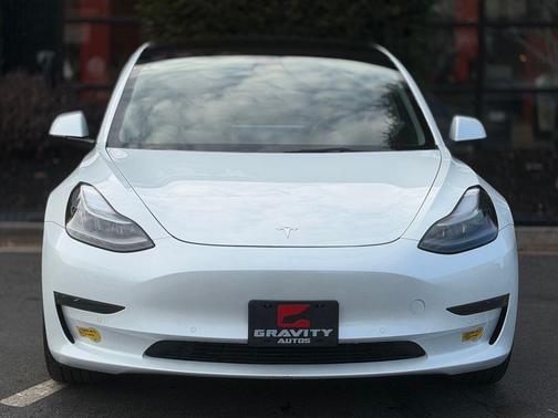 2022 Tesla Model 3 Standard Range