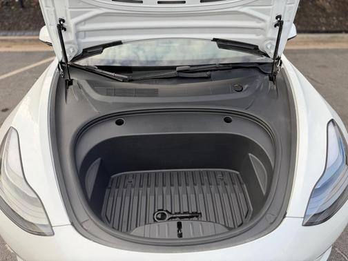 2022 Tesla Model 3 Standard Range