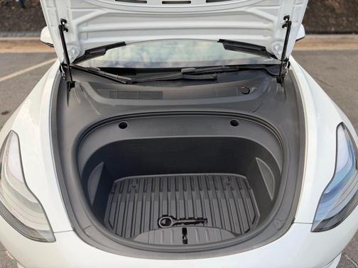 2022 Tesla Model 3 Standard Range