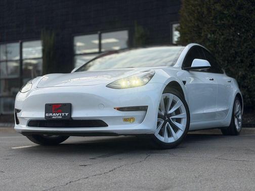 2022 Tesla Model 3 Standard Range