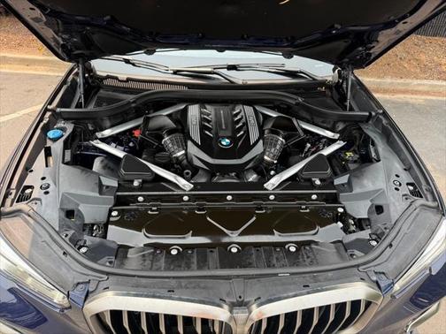 2020 BMW X5 M50i