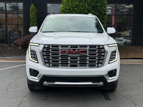 Summit White 2025 GMC Yukon XL Denali